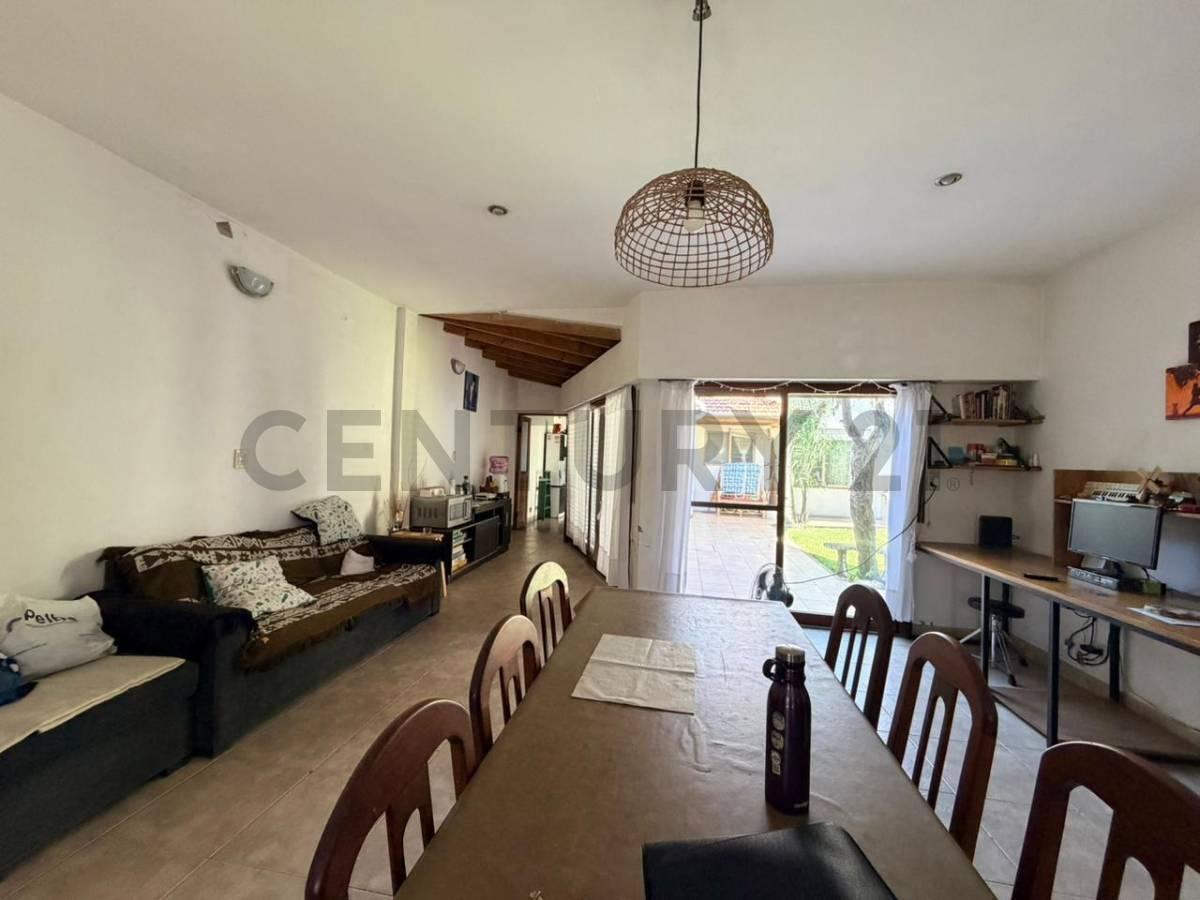 Foto de VENTA CASA 5 AMBIENTES CON COCHERA VILLA SARMIENTO APTO CREDITO, imagen 3