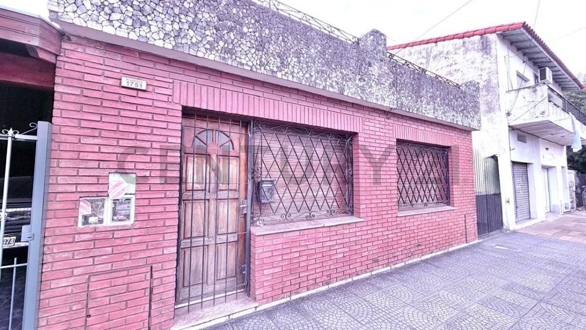 Foto de VENTA CASA 6 AMBIENTES MORON, imagen 1