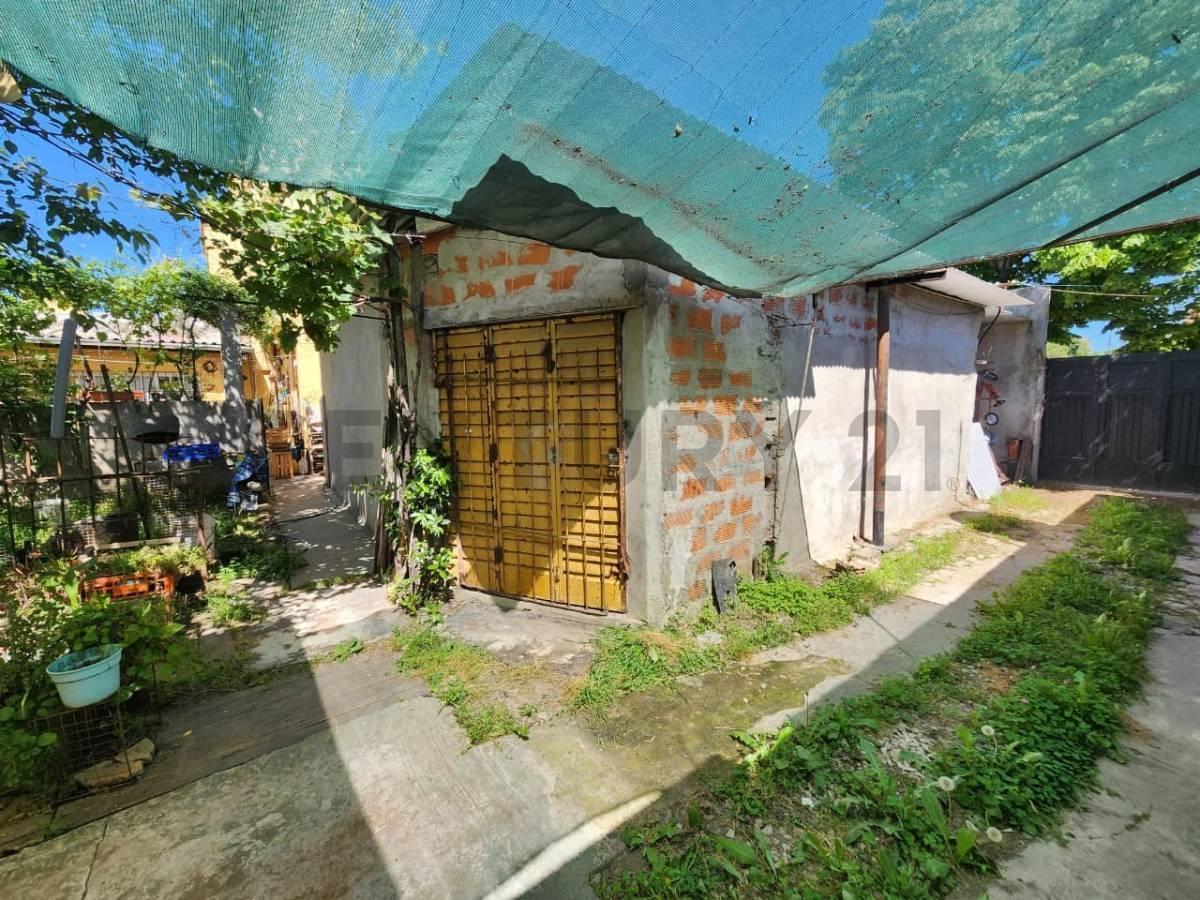 Foto de venta lote con mejora en merlo 10 x 22 con galpon de 50m2 porton, imagen 1