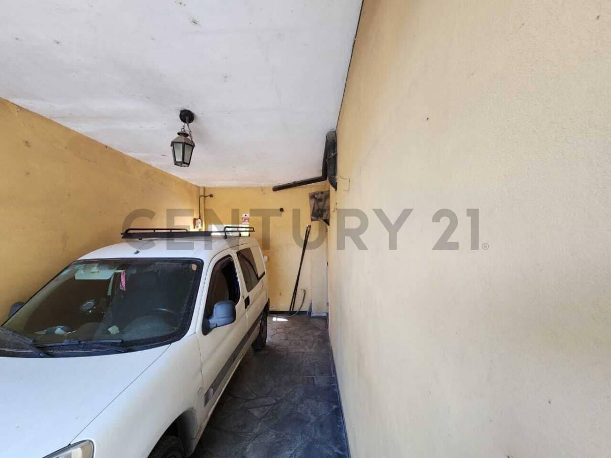 Foto de venta casa multifamiliar en merlo excelente ubicación 3 casas en 1 con, imagen 4