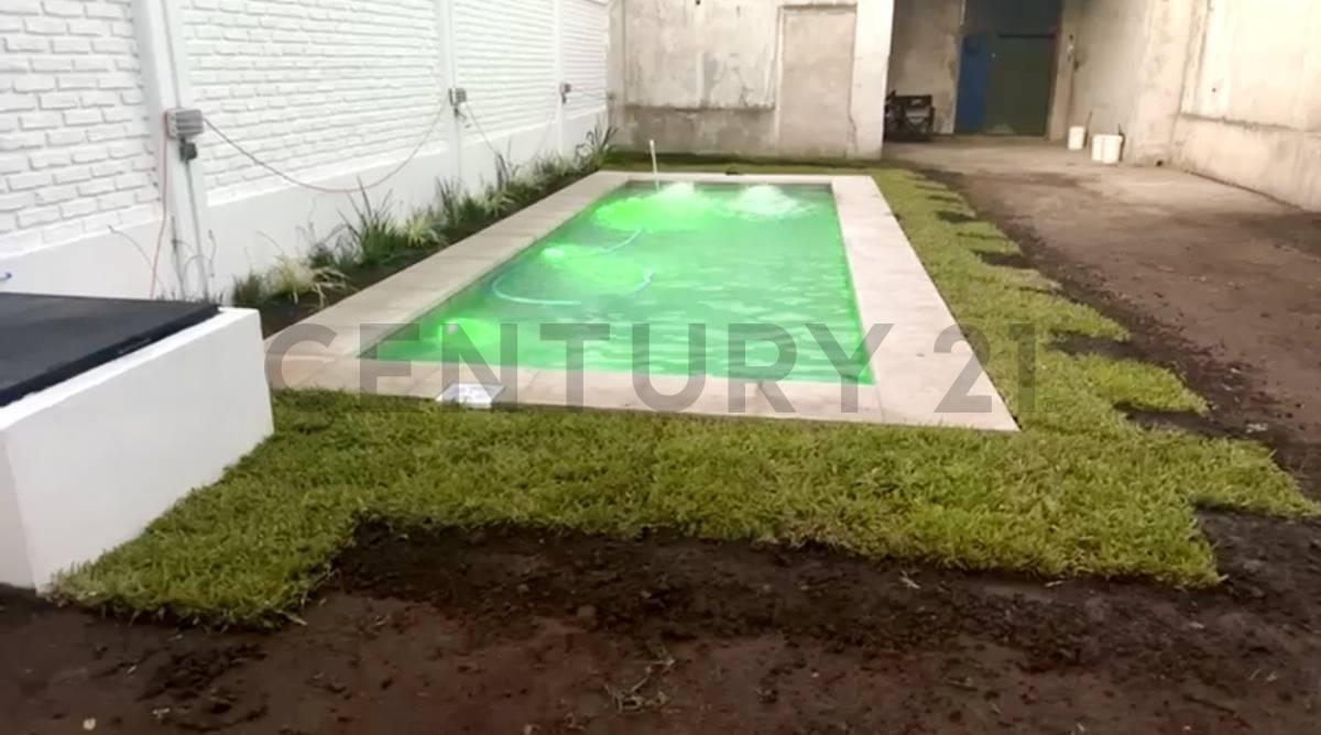 Foto de Venta de casa construcción en Castelar Norte, Moron, GBA Oeste. ACEPTA, imagen 4