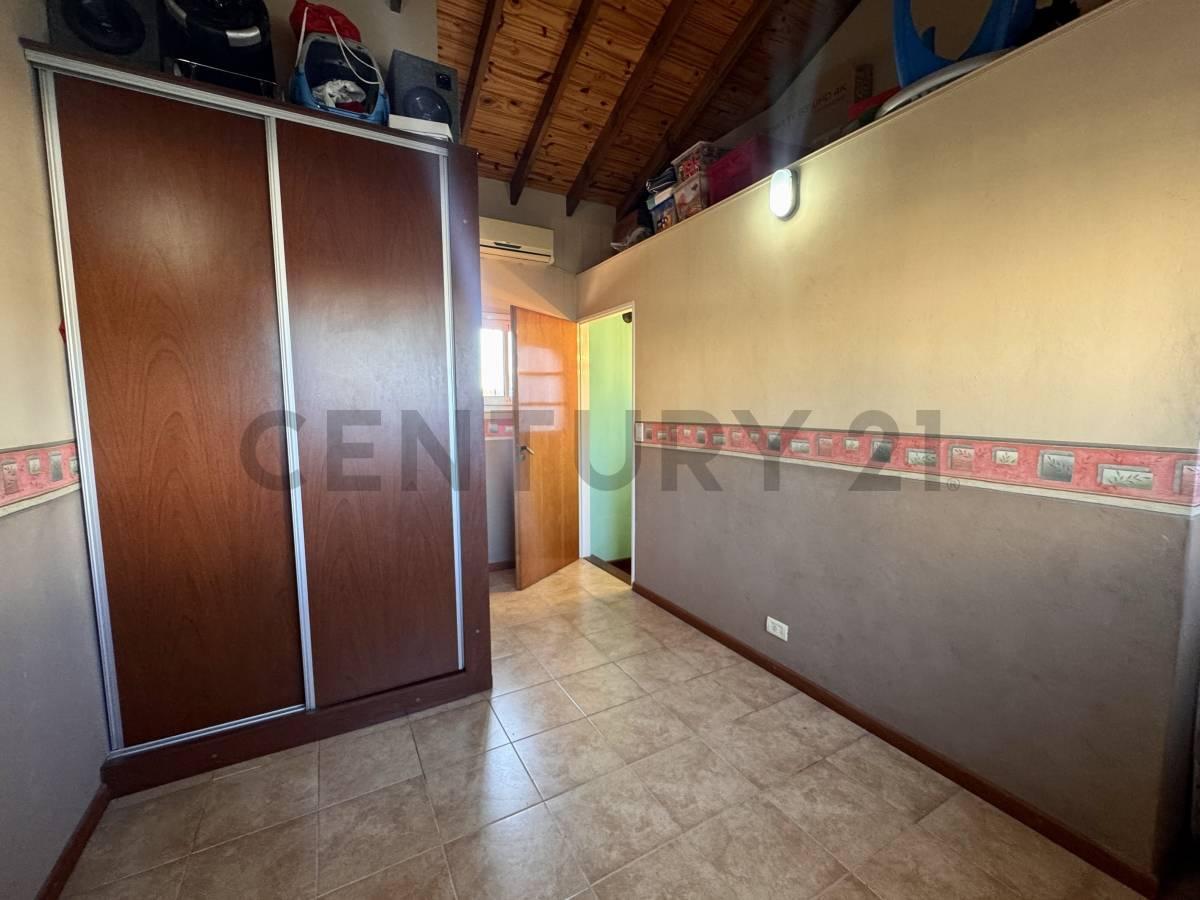 Foto de DUPLEX 4 AMBIENTES CON COCHERA EN VENTA EN CENTRO DE CASEROS, imagen 4
