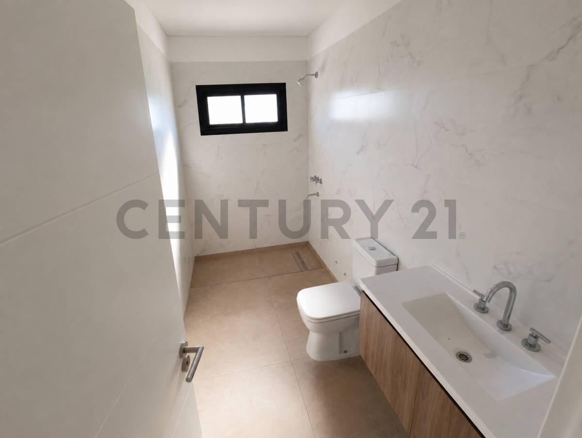 Foto de VENTA CASA 5 AMBIENTES UNA PLANTA VISTA AL AGUA EL CANTÓN ESCOBAR, imagen 3