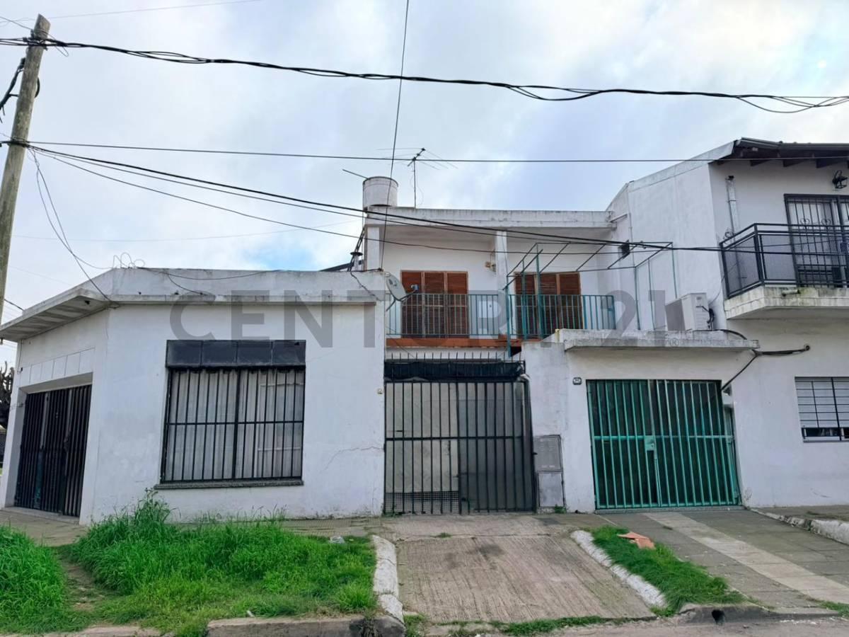 Foto de VENTA PH 3 AMBIENTES VILLA TESEI PATIO ACCESO OESTE A RECICLAR APTO, imagen 5