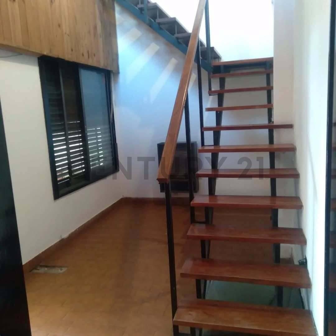 Foto de CASA VENTA PADUA 4 AMBIENTES COCHERA PATIO TERRAZA, imagen 2