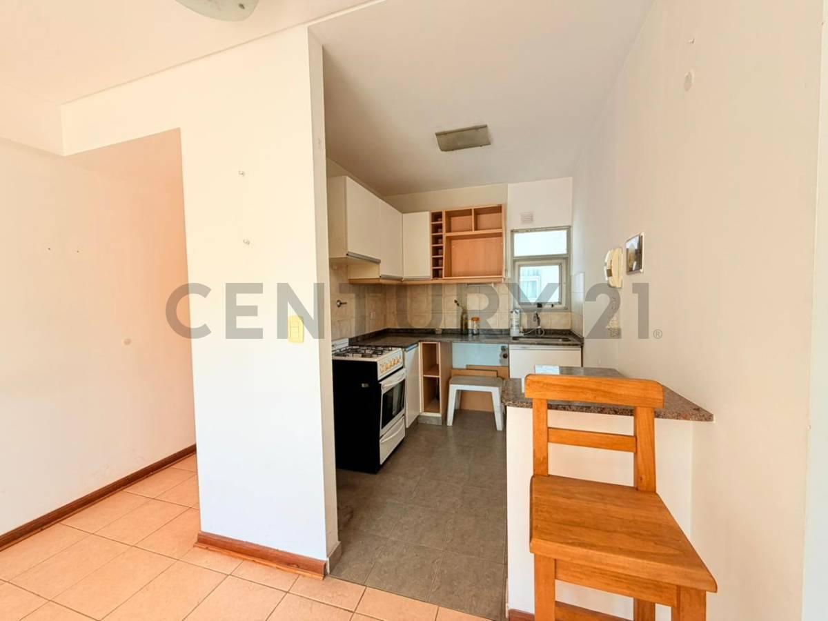 Foto de VENTA DEPARTAMENTO 3 AMBIENTES MORON CON BALCON TERRAZA, imagen 3