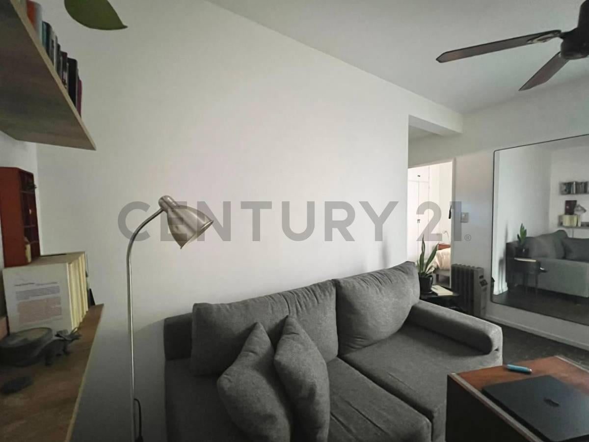 Foto de VENTA DEPARTAMENTO 2 AMBIENTES ALMAGRO, imagen 3