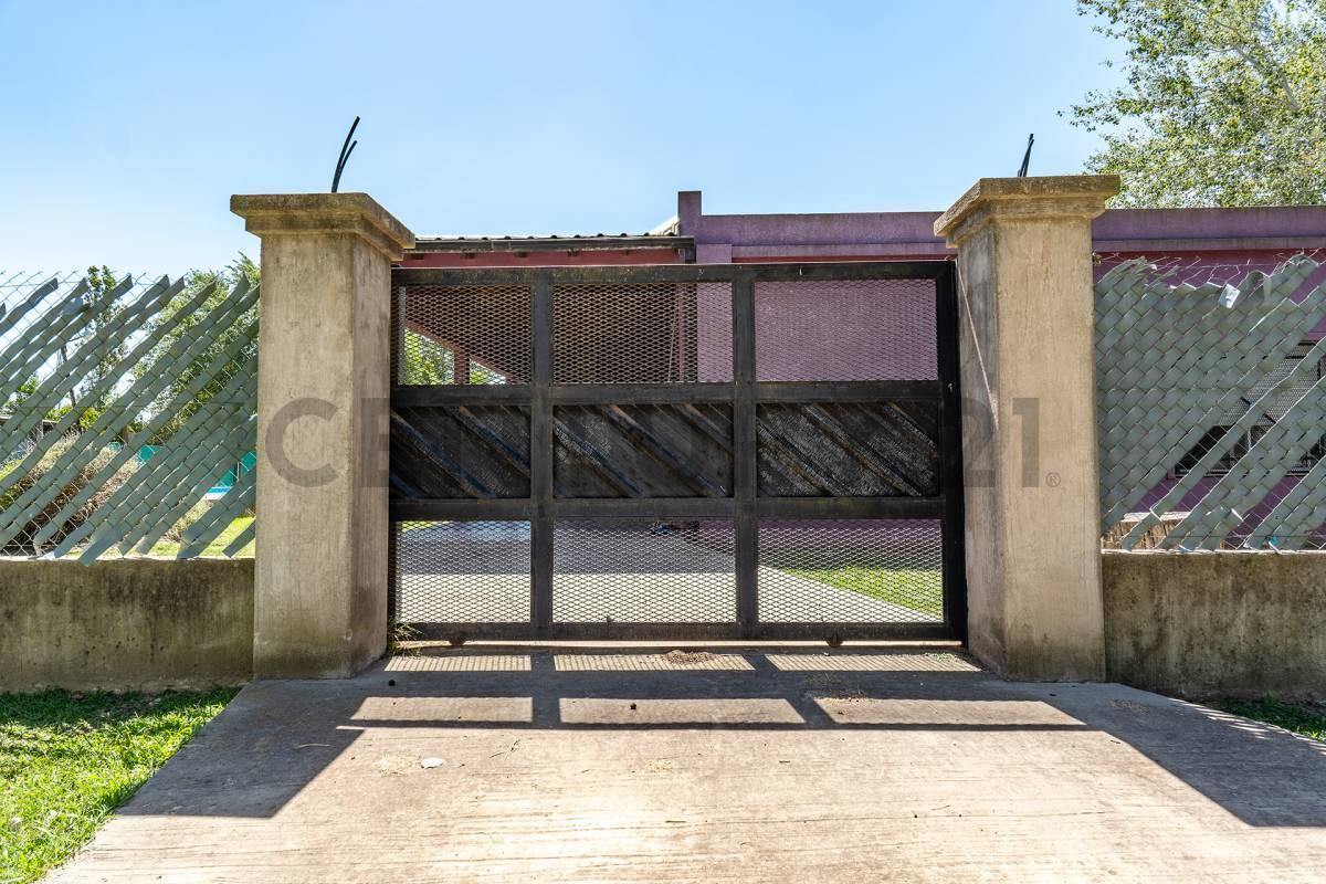 Foto de venta casa 4 ambientes general rodriguez, imagen 3