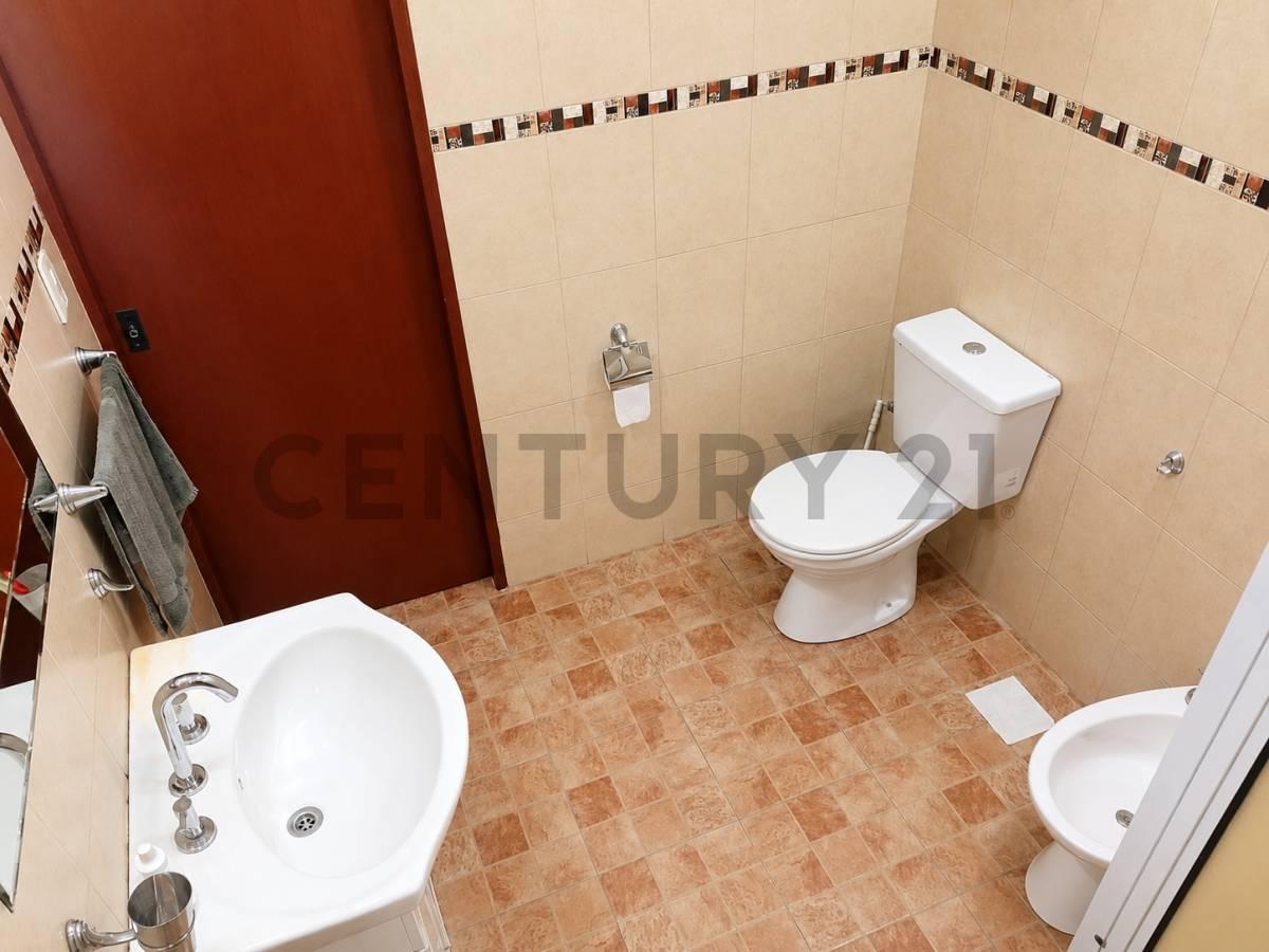 Foto de VENTA PH 3 AMBIENTES ISIDRO CASANOVA PATIO COCHERA, imagen 2