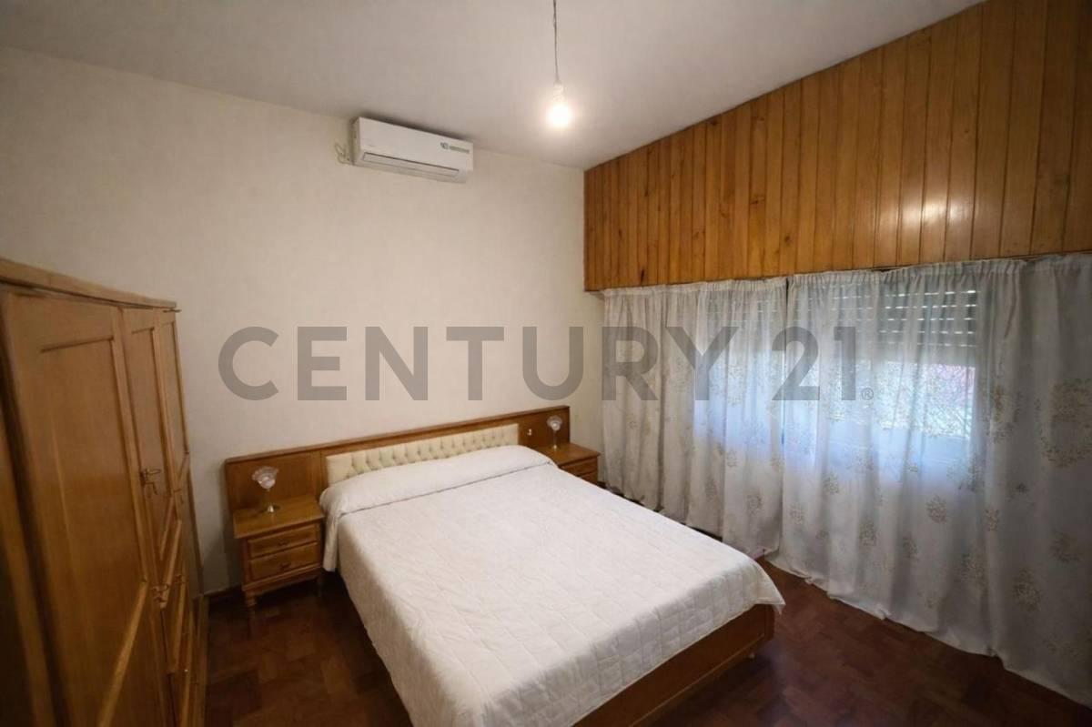 Foto de VENTA CASA 3 AMBIENTES CON PISCINA MORON PALOMAR, imagen 2
