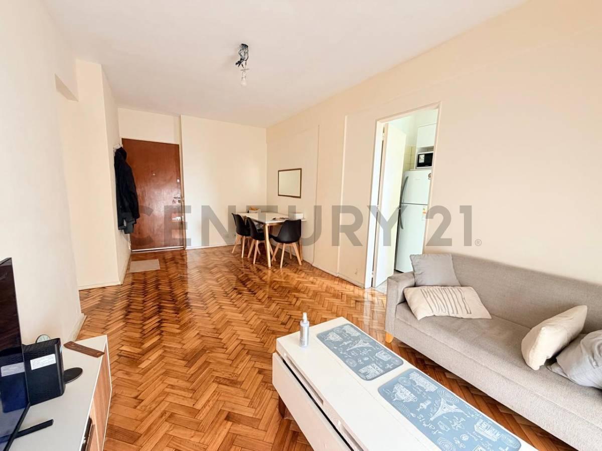 Foto de VENTA DEPARTAMENTO 2 AMBIENTES LINIERS COCHERA, imagen 5