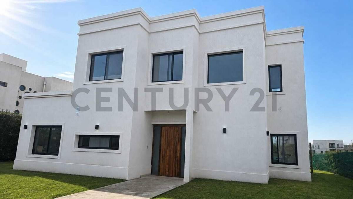 Foto de VENTA CASA 5 AMBIENTES BARRIO NORTE EL CANTÓN ESCOBAR PILETA VISTA AL, imagen 1