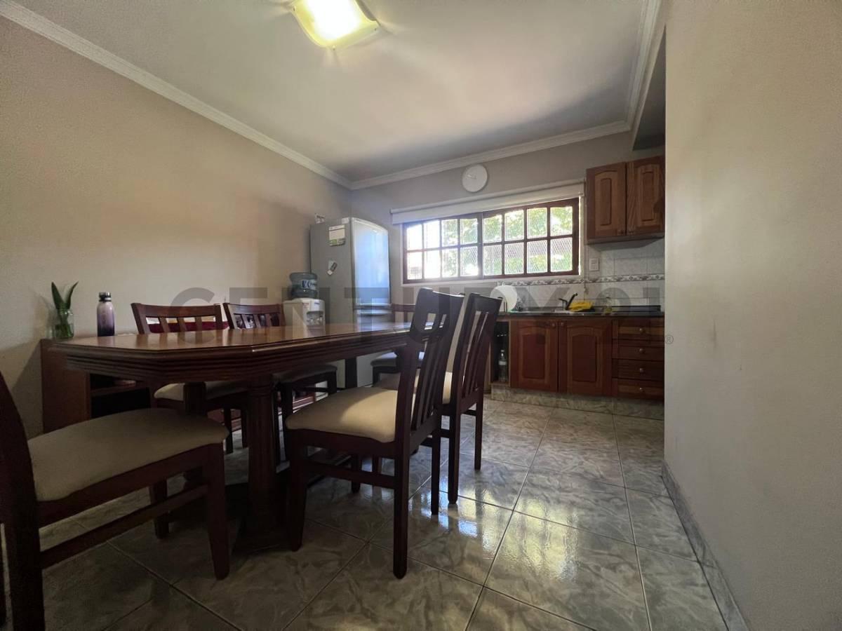 Foto de VENTA CASA 5 AMBIENTES CASTELAR SUR, imagen 4