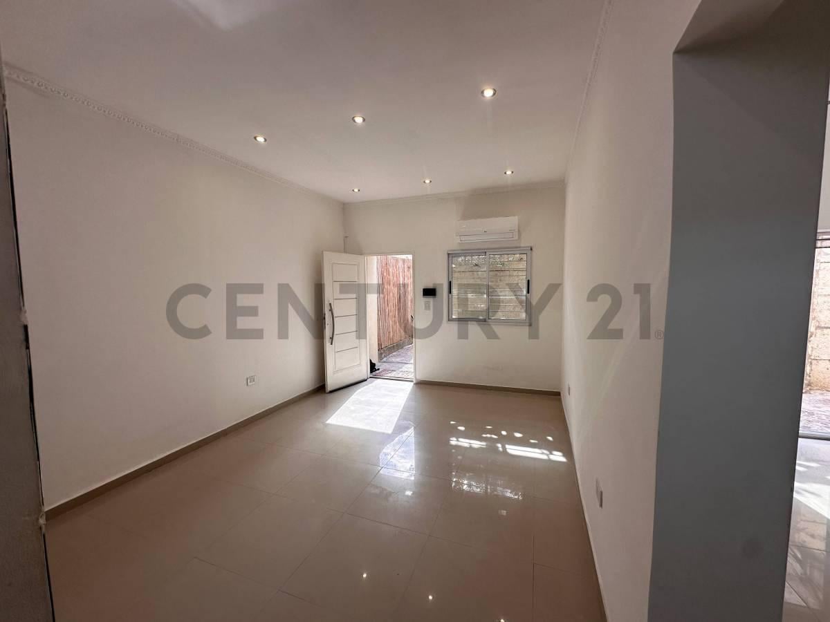 Foto de VENTA PH 3 AMBIENTES EN ITUZAINGÓ NORTE, imagen 1