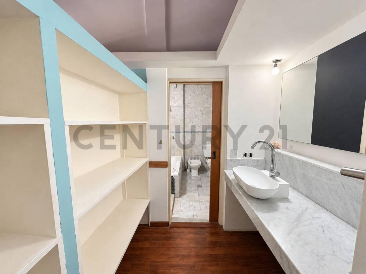 Foto de CASA EN VENTA 6 AMBIENTES CON JARDIN , PATIO , PILETA , SUITE EN DON, imagen 2