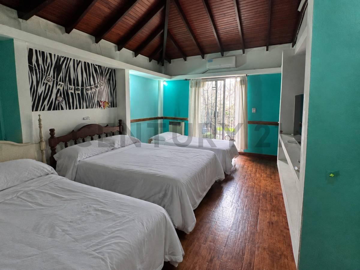 Foto de CASA EN VENTA 6 AMBIENTES CON JARDIN , PATIO , PILETA , SUITE EN DON, imagen 1