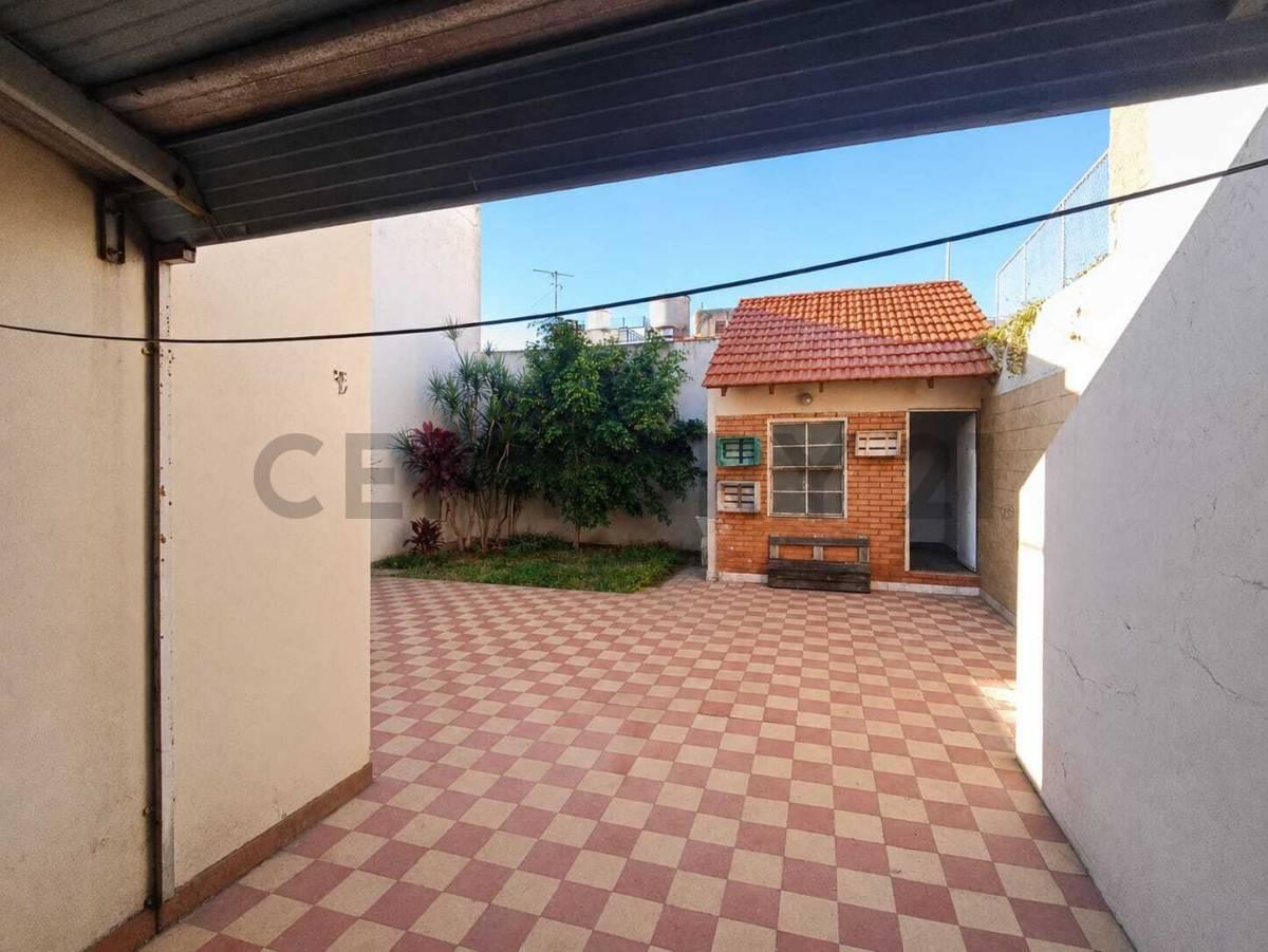 Foto de CASA 4 AMBIENTES LANÚS OESTE, imagen 4