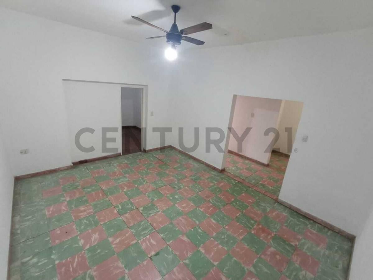Foto de CASA 4 AMBIENTES LANÚS OESTE, imagen 2