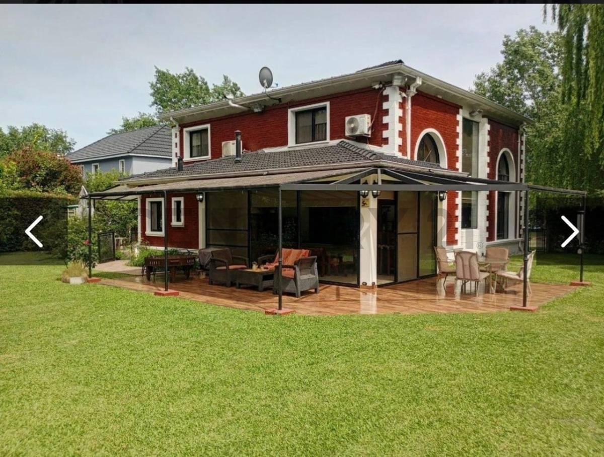 Foto de VENTA CASA 6 AMBIENTES CAMPOS DE ALVAREZ PISCINA PARQUE, imagen 1