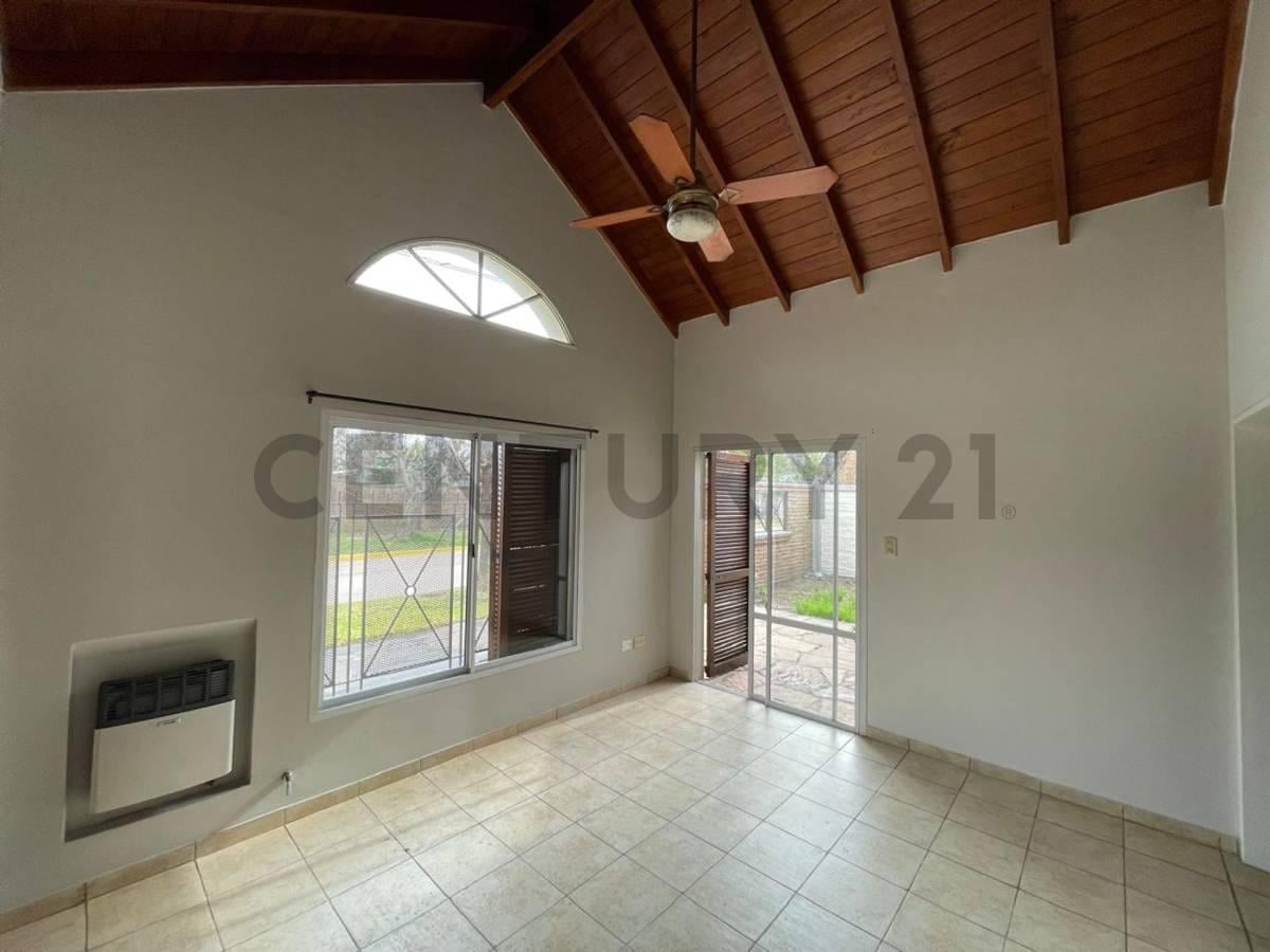 Foto de CASA EN VENTA 4 AMBIENTES MARCOS PAZ BUENOS AIRES, imagen 4