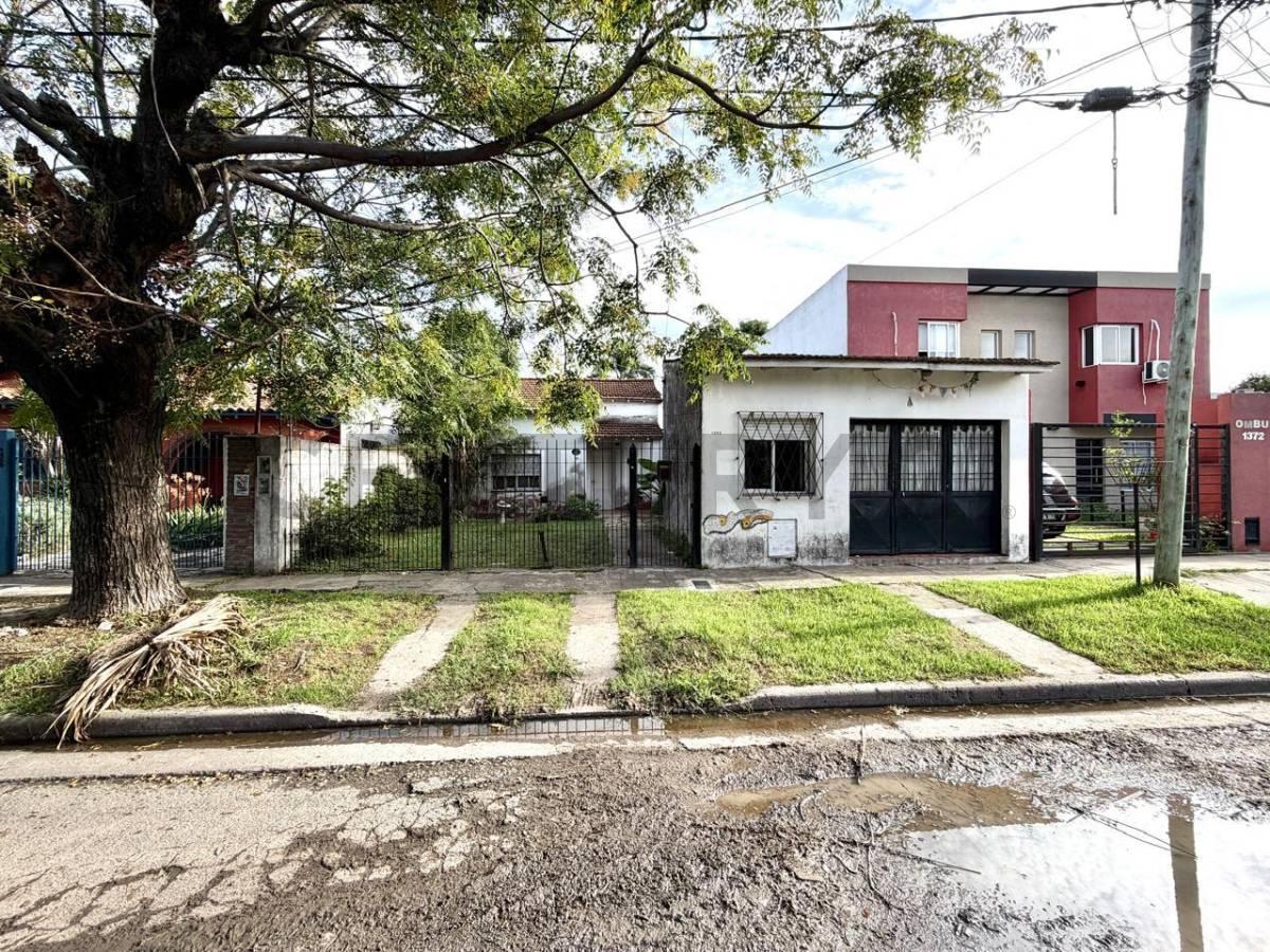Foto de Venta Casa 3 ambientes en Ituzaingó Norte sobre lote de 539 m² ideal, imagen 1