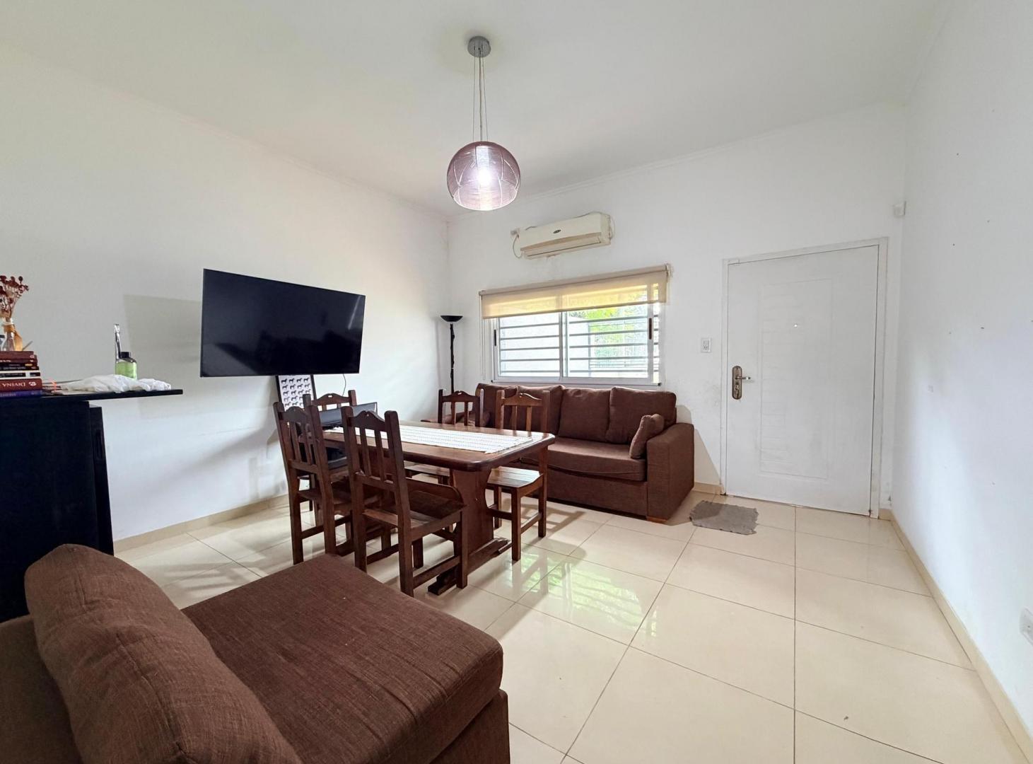 Foto de VENTA CASA 3 AMBIENTES ITUZAINGO COCHERA PATIO, imagen 1