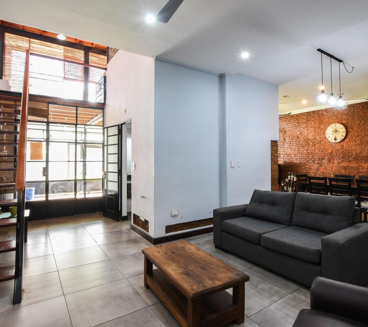 Casa en Venta Arroyito Jardín Tres Dorm. 5
