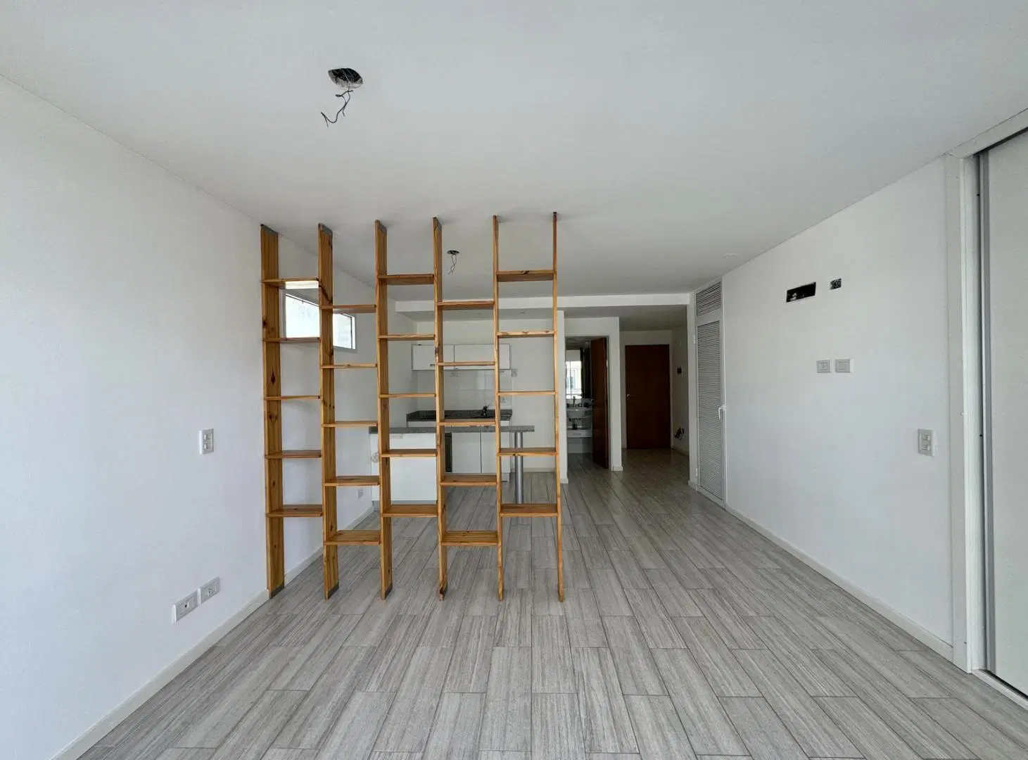 Departamento en alquiler monoambiente amplio zona río 5