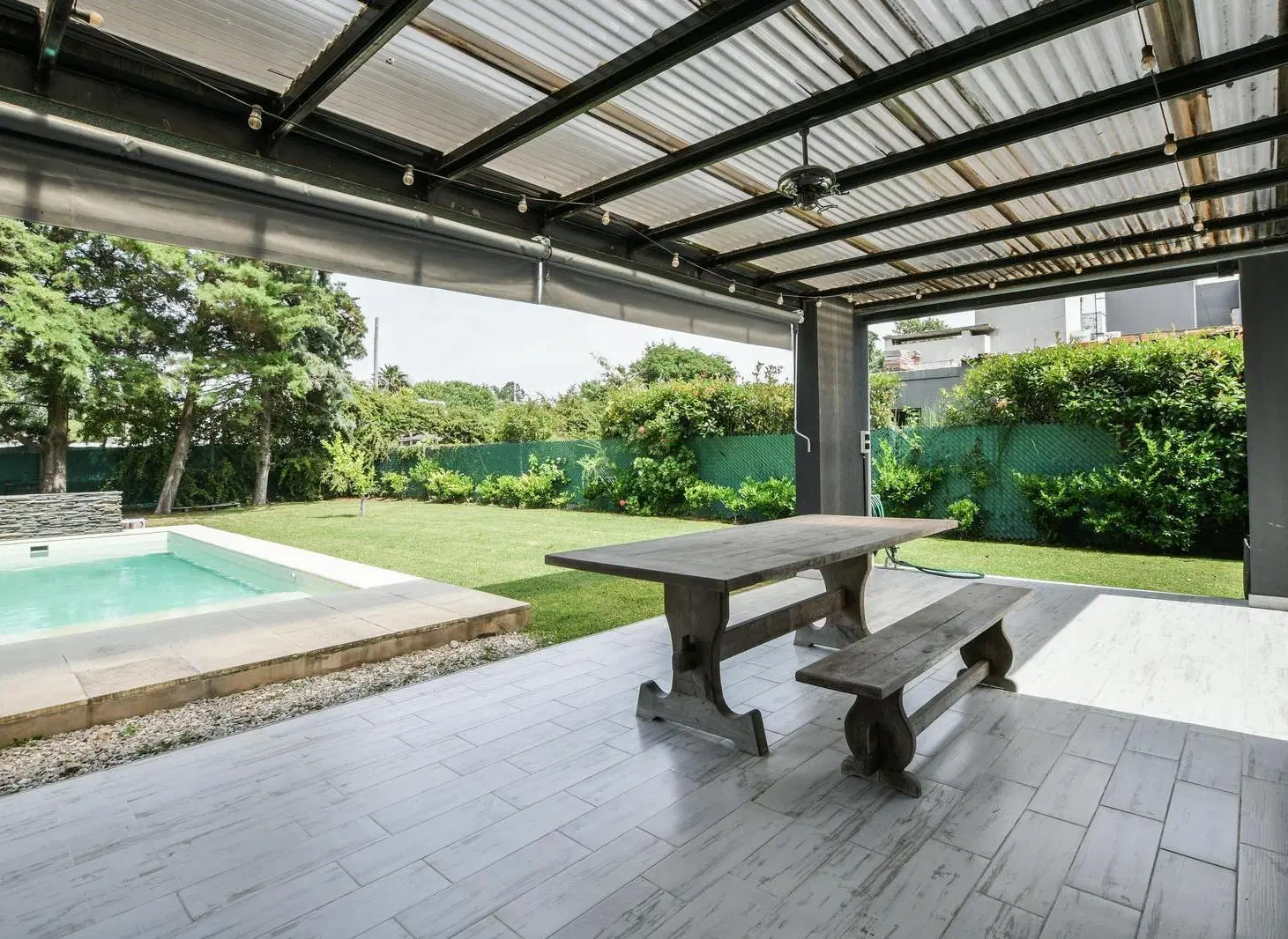 Casa en venta en barrio privado campos de esther pileta galeria con parrilelro primera calidad 2