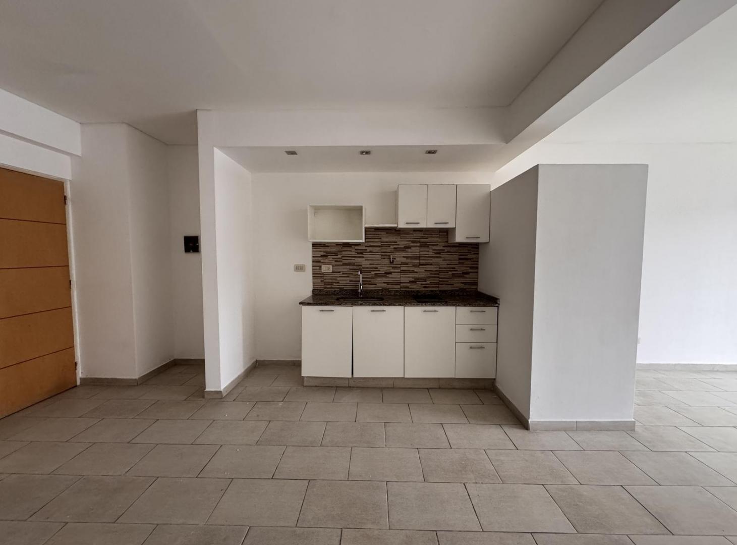 Foto de Departamento monoambiente divisible muy amplio balcon al frente, imagen 3