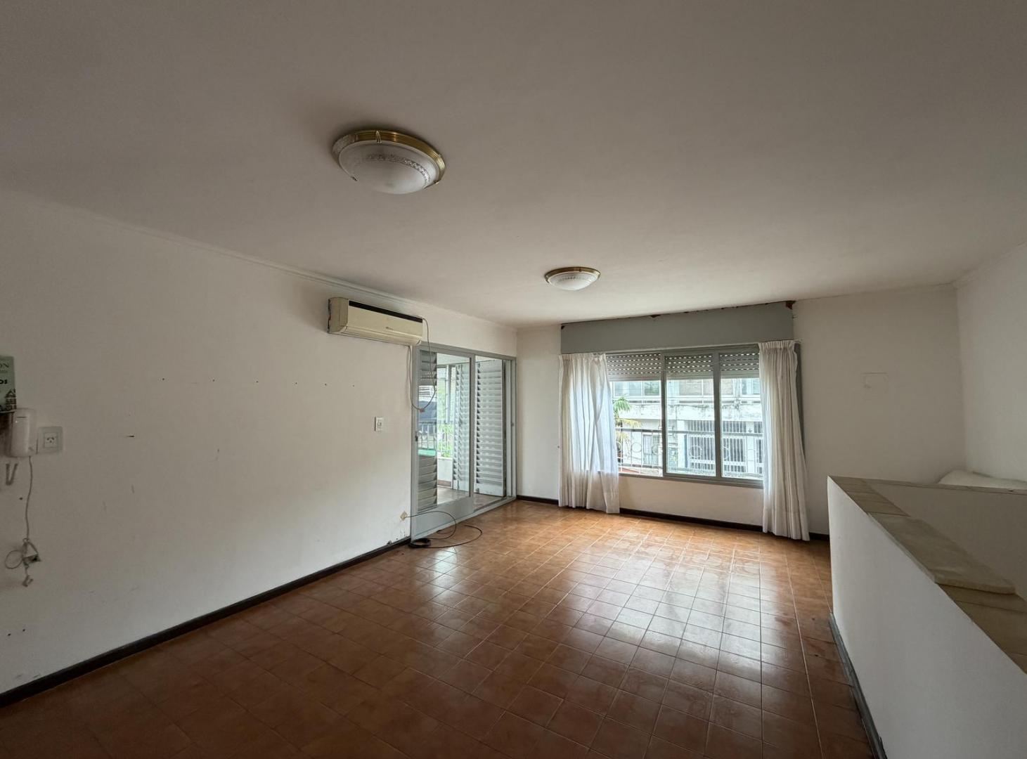 Casa en venta planta alta arroyito dos dormitorios patio terraza