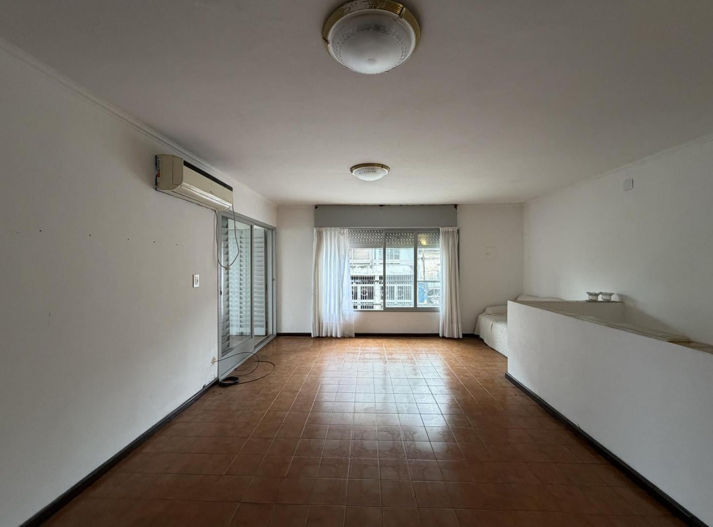 Foto de Casa en venta planta alta arroyito dos dormitorios patio terraza, imagen 2
