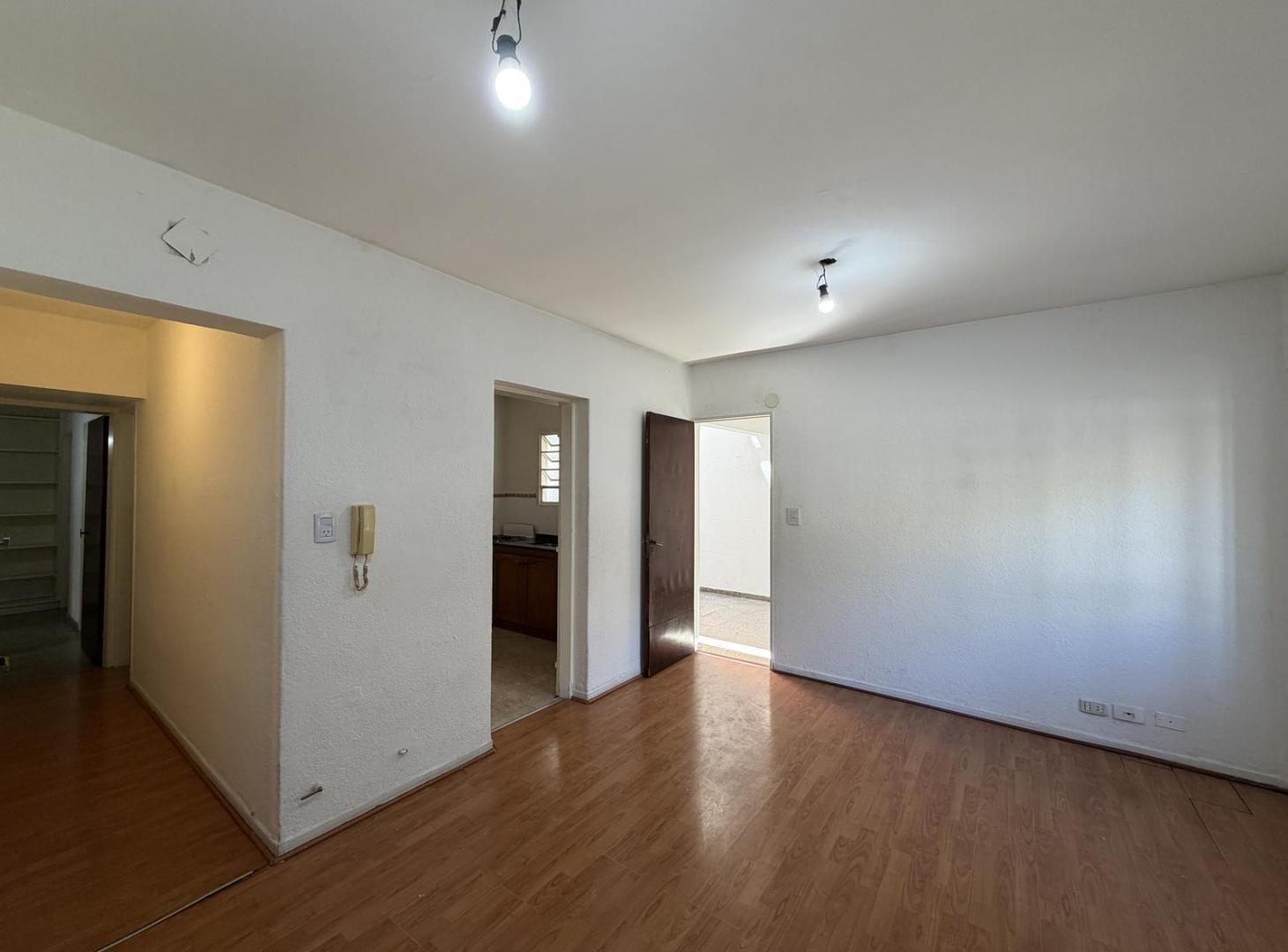 Foto de Departamento en venta tres dormitorios cochera patio parrilla rep de la, imagen 3