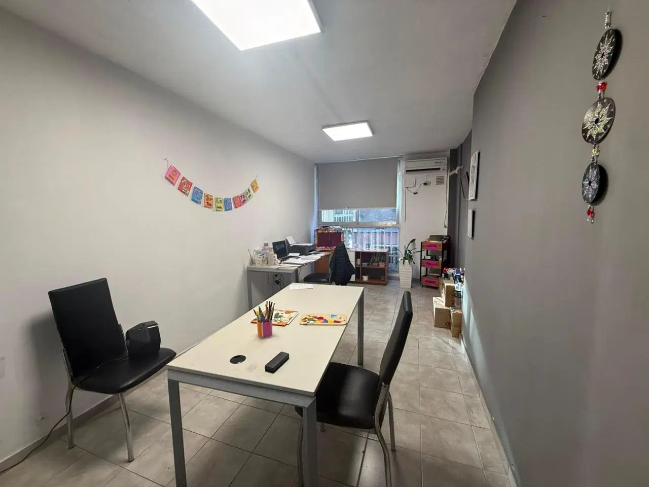Oficina Comercial Centro con Cochera 3