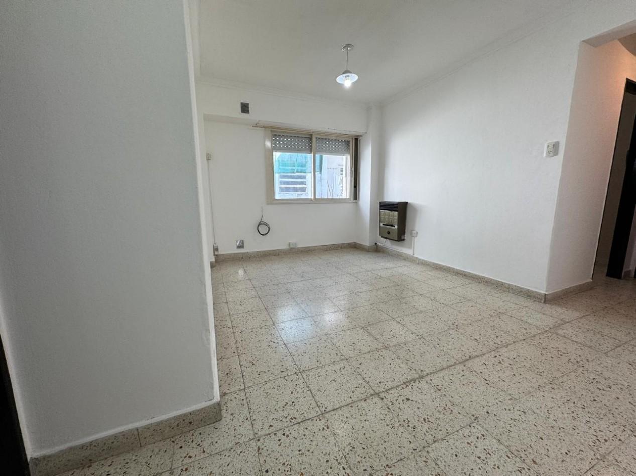 Foto de DEPARTAMENTO DE 1 DORMITORIO EN ALQUILER - BARRIO CONSTITUYENTES, imagen 3