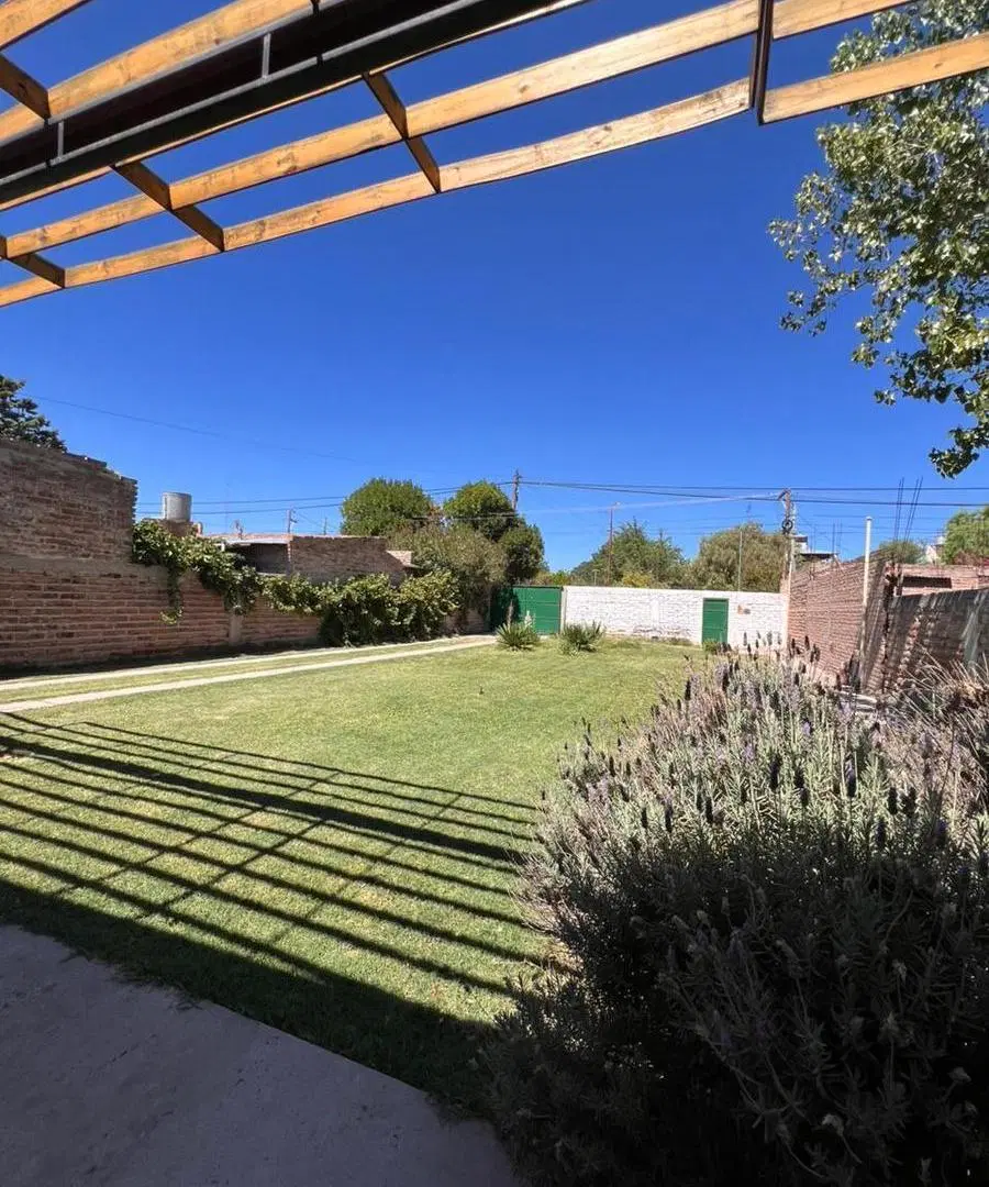Casa en Barrio Sarmiento Centenario 4