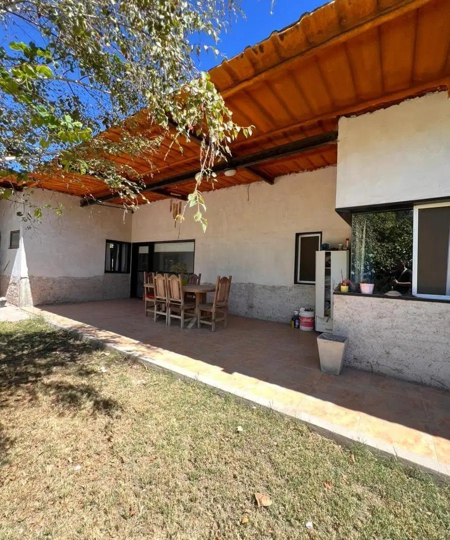 Casa en Barrio Sarmiento Centenario 5