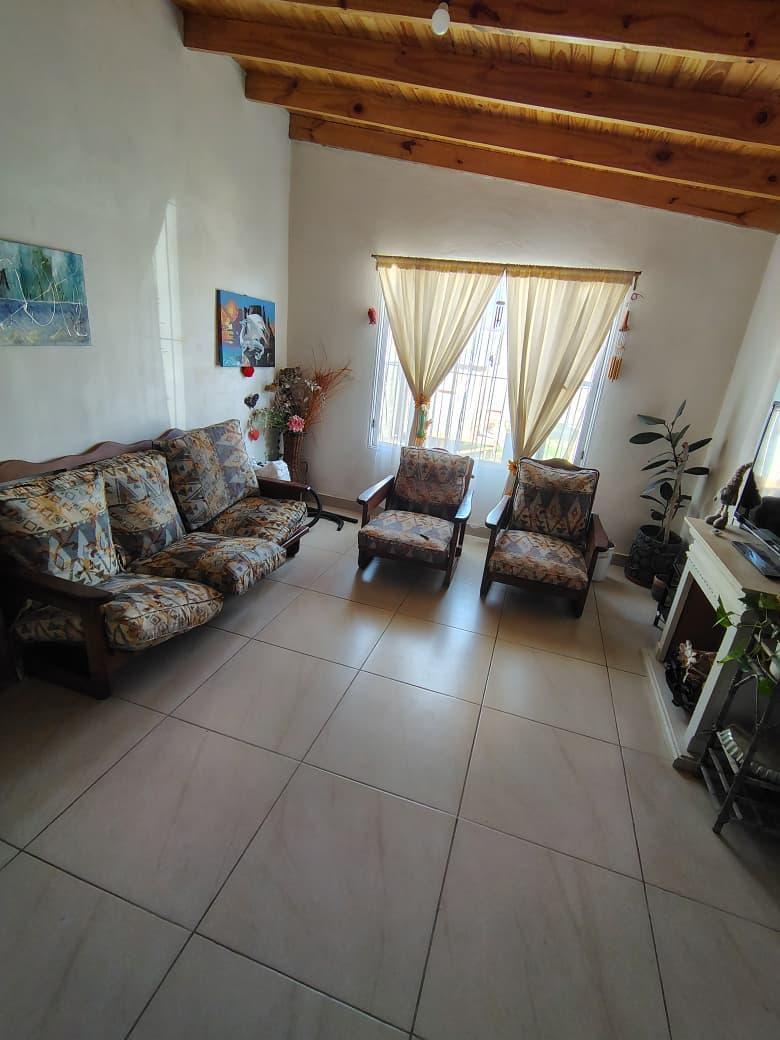 Foto de Casa con pileta en Barrio La Encantada, imagen 5
