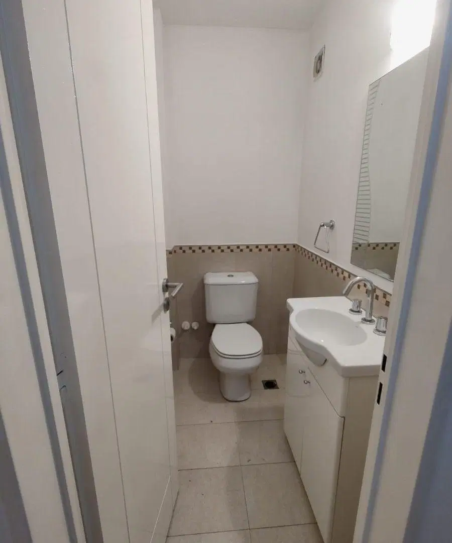 DEPARTAMENTO DE 3 AMBIENTES SEMI PISOC/ COCHCERA DE 69 M2 2