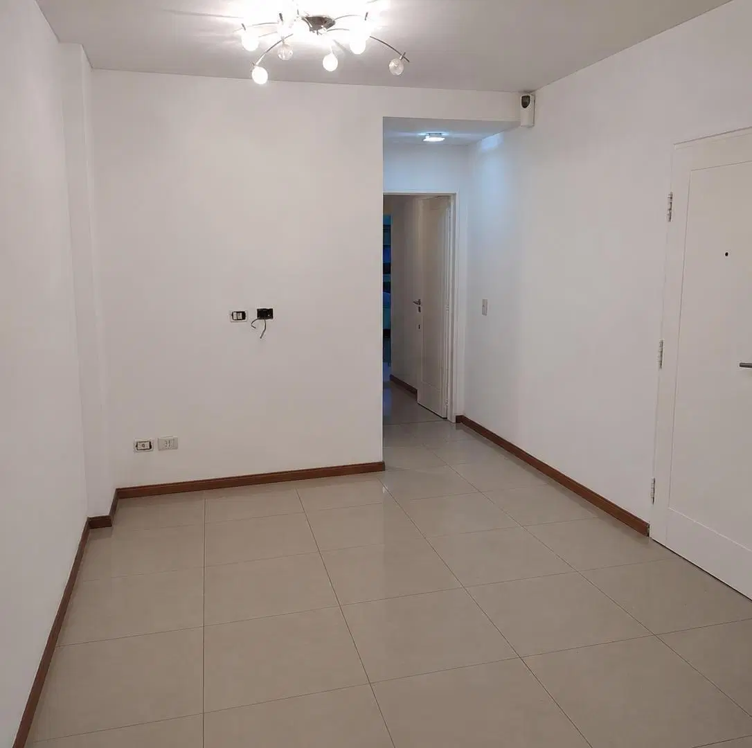 DEPARTAMENTO DE 3 AMBIENTES SEMI PISOC/ COCHCERA DE 69 M2 3