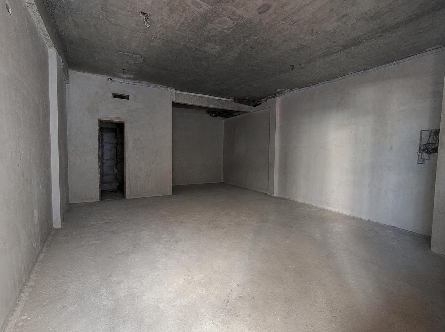 Venta con Renta, Local a estrenar en venta.