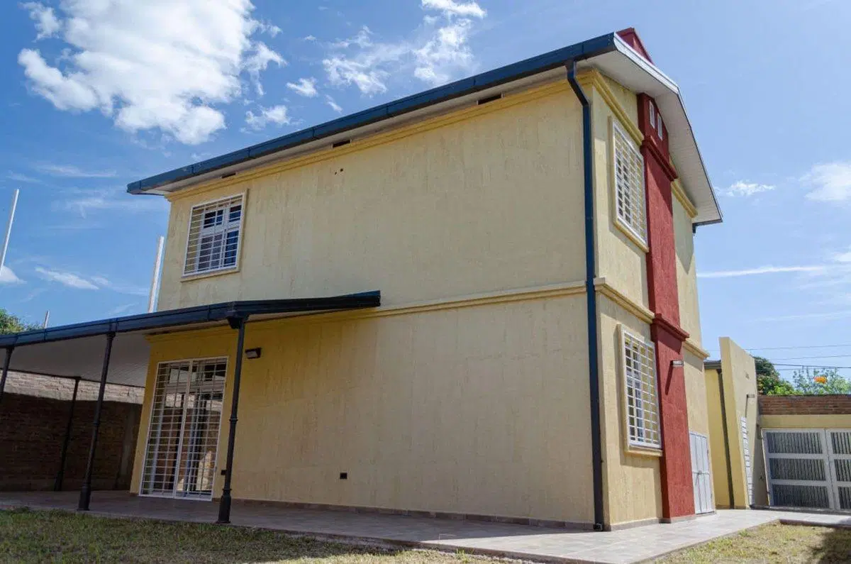 VENTA CASA A ESTRENAR EN CORRIENTES CAPITAL. 2