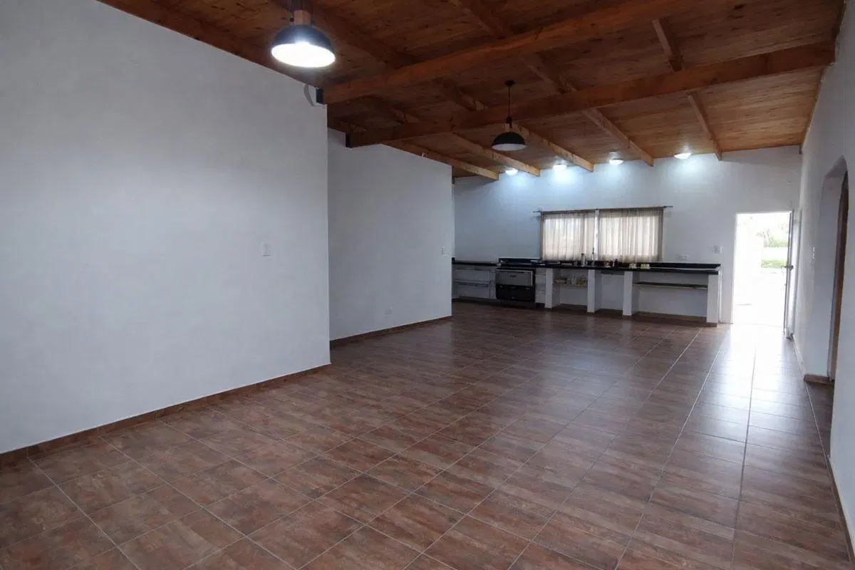 Venta Casa en Santa Ana de los Guacaras 3