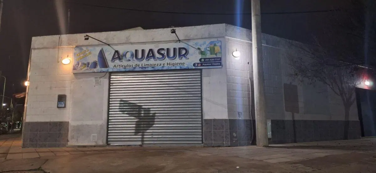 MUY BUEN LOCAL EN ALQUILER VIEYTES ESQ. ENRIQUE JULIO 1