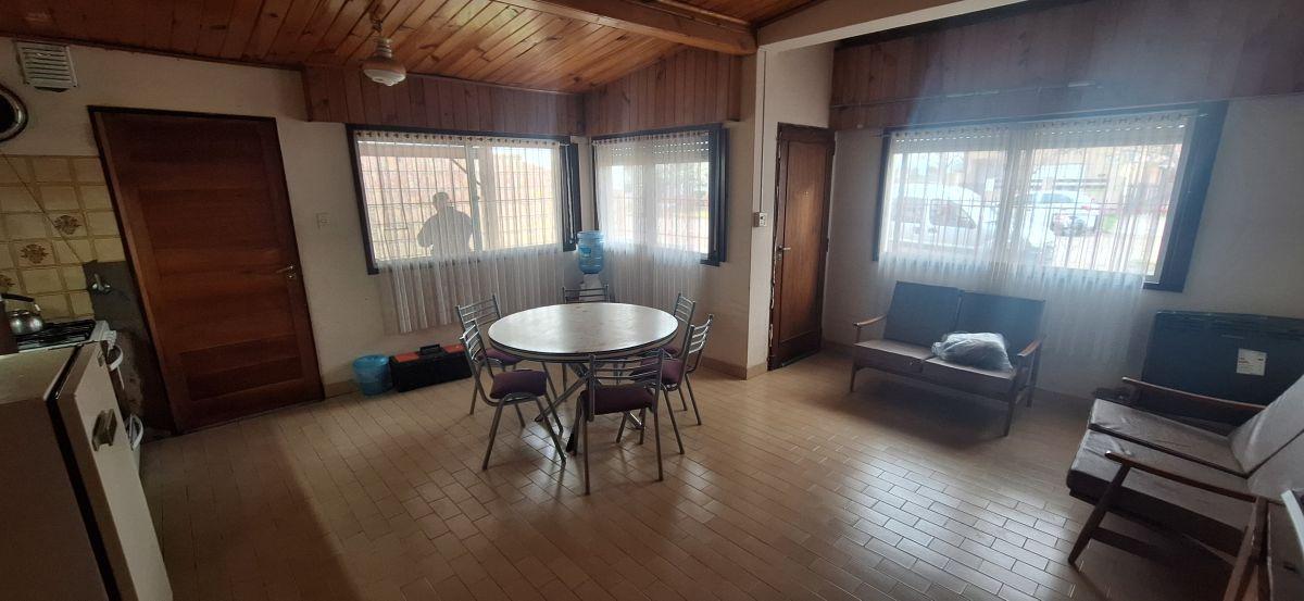 Foto de CASA EN VENTA MONTE HERMOSO, MUY BIEN UBICADA!, imagen 3