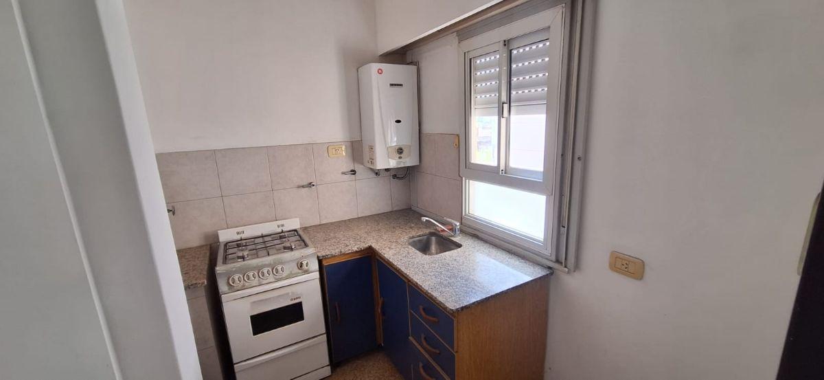 Foto de DEPTO CENTRICO EN ALQUILER 2 DORMIS, imagen 2