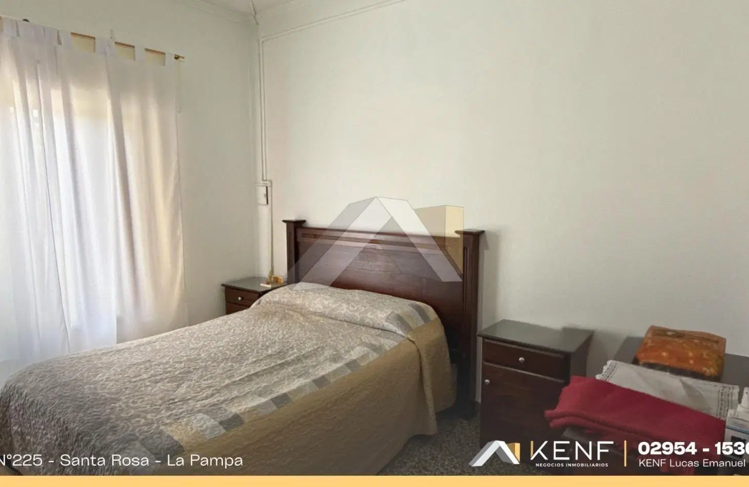 CASA EN VENTA A METROS DE AV. PEDRO LURO 8