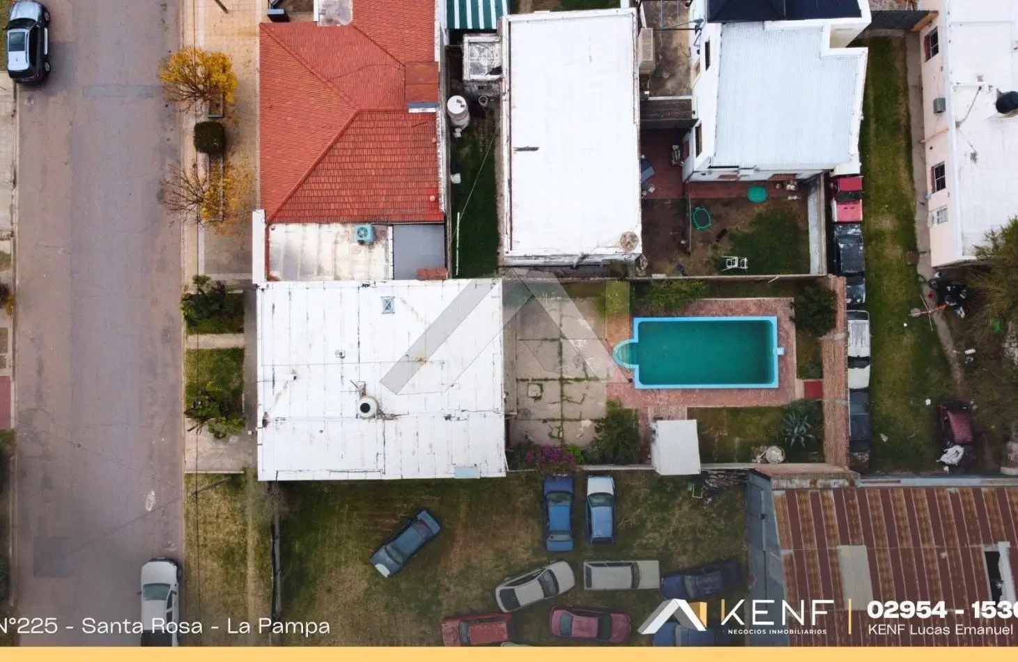 CASA EN VENTA A METROS DE AV. PEDRO LURO 4
