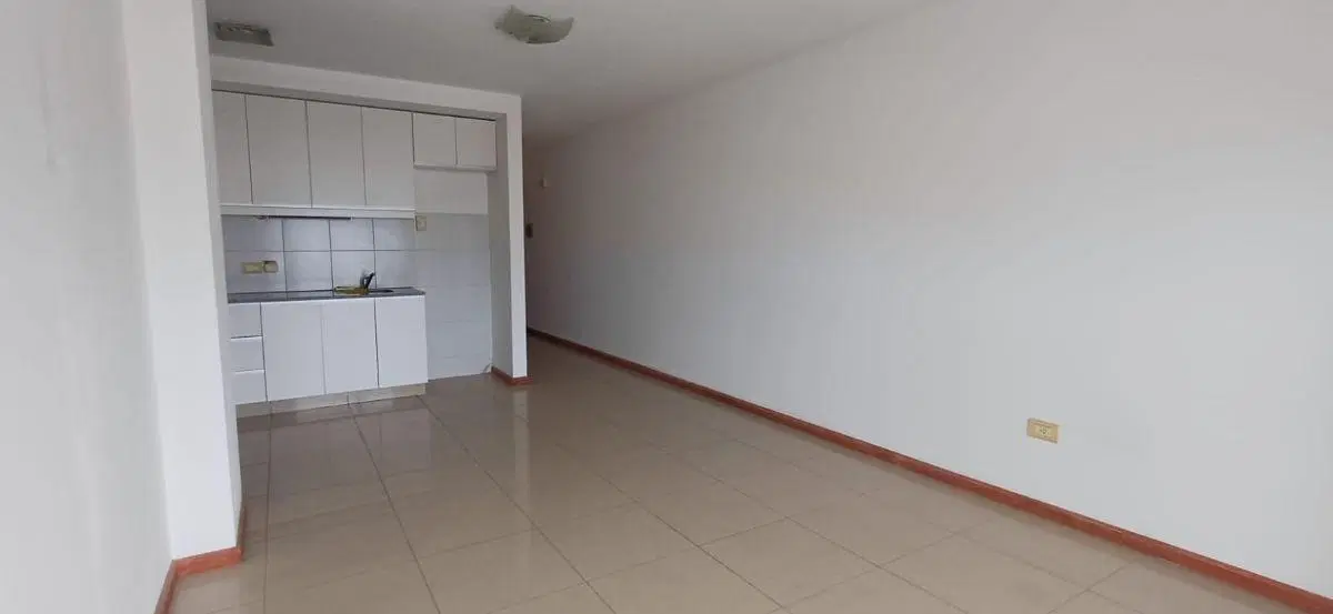 Departamento de 1 dormitorio en alquiler en Área Centro Este 8
