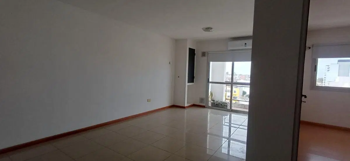 Departamento de 1 dormitorio en alquiler en Área Centro Este 4